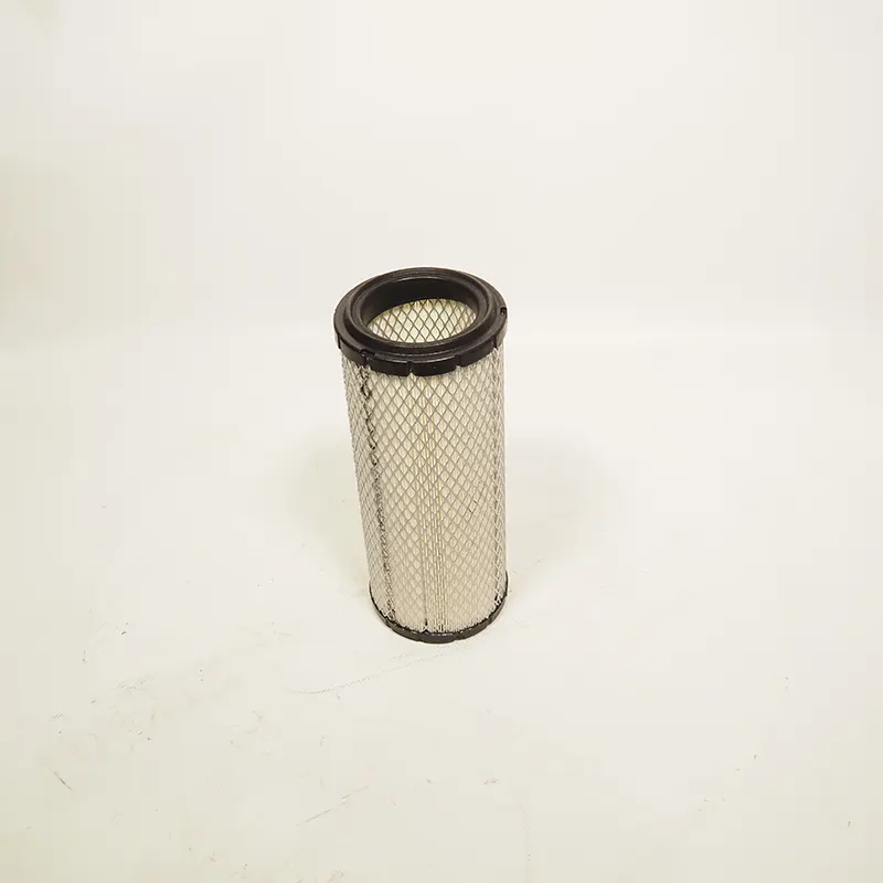 Kubota Luftfilter außen
